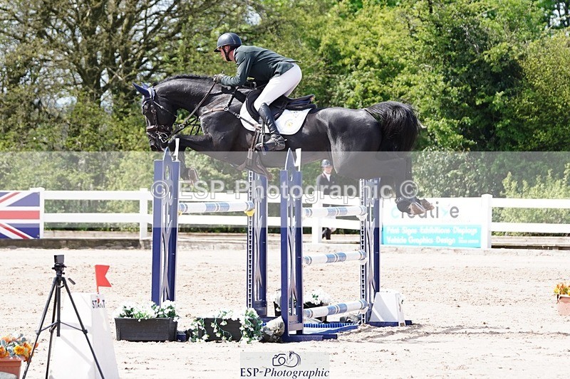 250427-120154-16328 - Cls 4 - 2 Star Small Tour