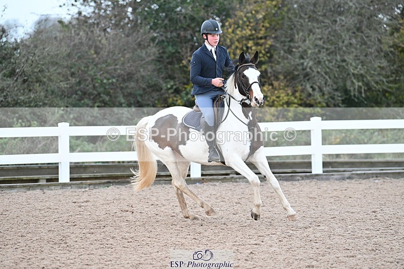 231119A-084230-04192 - Sun Cls 2 British Novice & 80cm Open