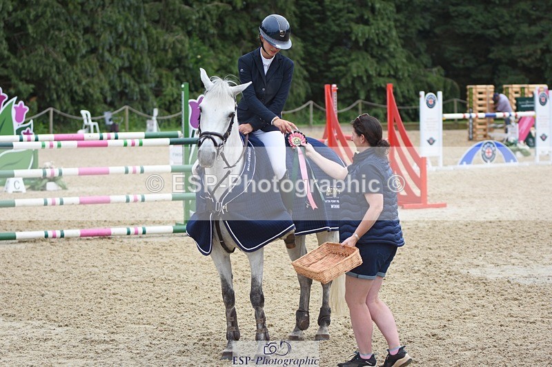 230618-144108-12672 - Cls 20 Pony Foxhunter 2nd R Jump Off's and Pres