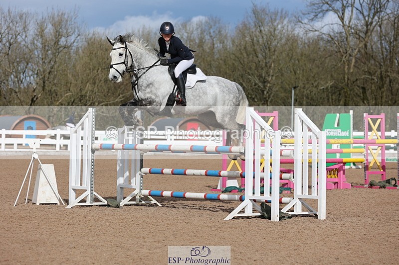 240223A-120526-01073 - Cls 4 Snr 1.05m Open