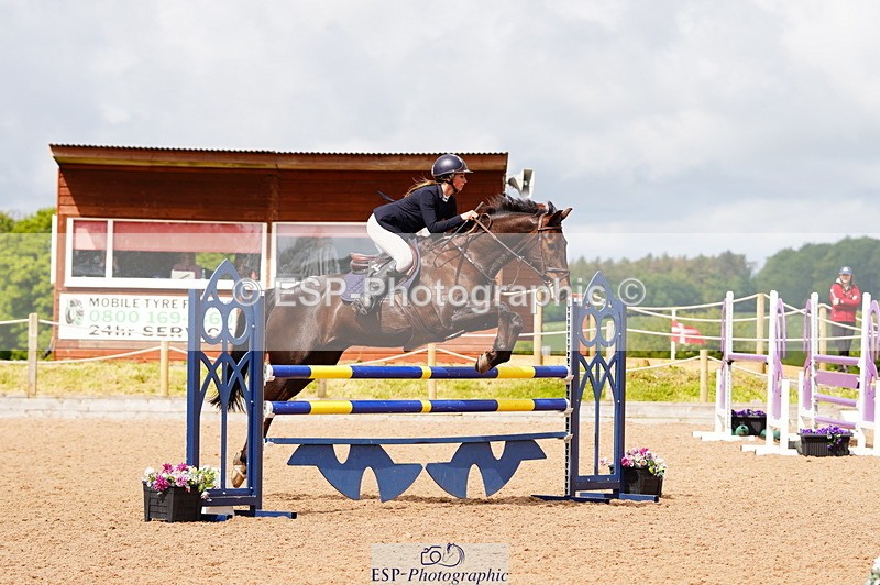 240526A-105232-07665 - Cls 26 Chard Equ 1.05m and 1.10m Grand Prix