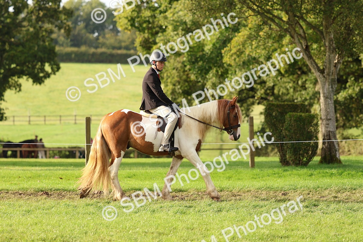 SBM_56531 - S40 - Starters Ridden Showing