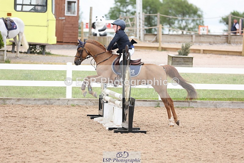 240630A-181815-16375 - Cls 28 Stepping Stones 128cm + 138cm