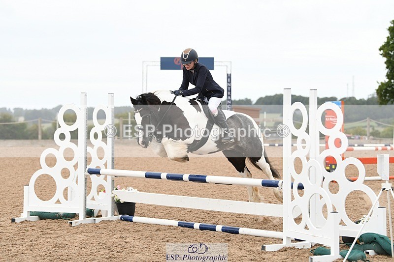 250807-104018-00249 - 80cm Round 1