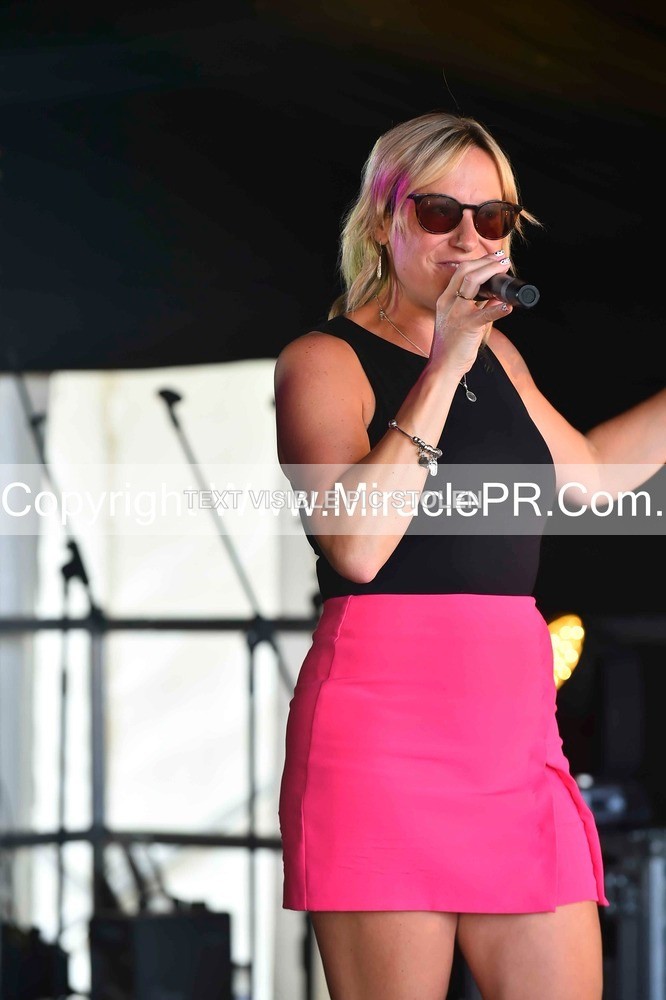 SH4_0702 - Lisa Winwood