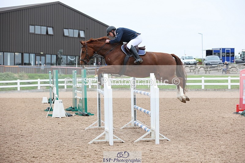 241101A-132234-02062 - FRI Cls 6 Foxhunter and 1.20m Open