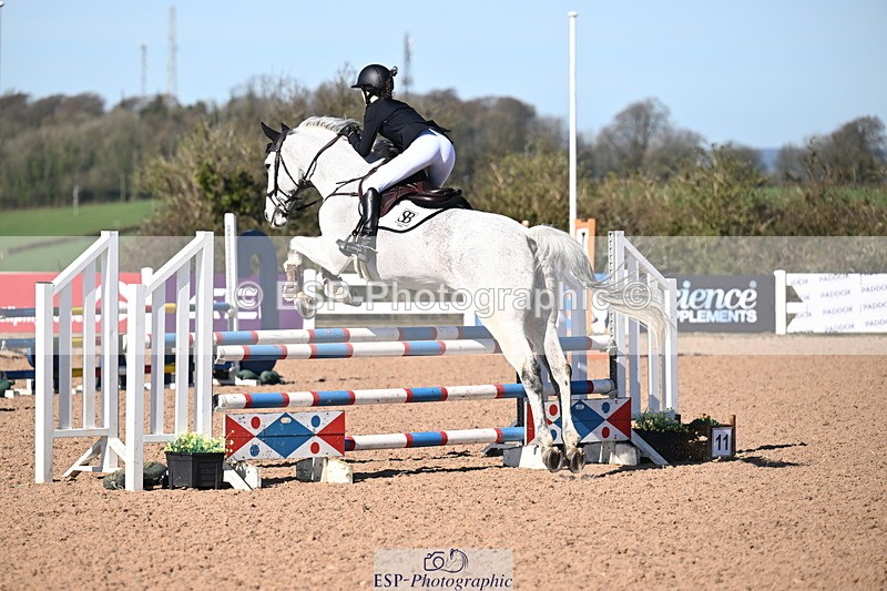 260318B-102355-00076 - Clear Round & Brit Nov 90cm