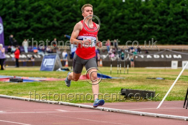 Sen25SAT-922096 - Track Male Set One