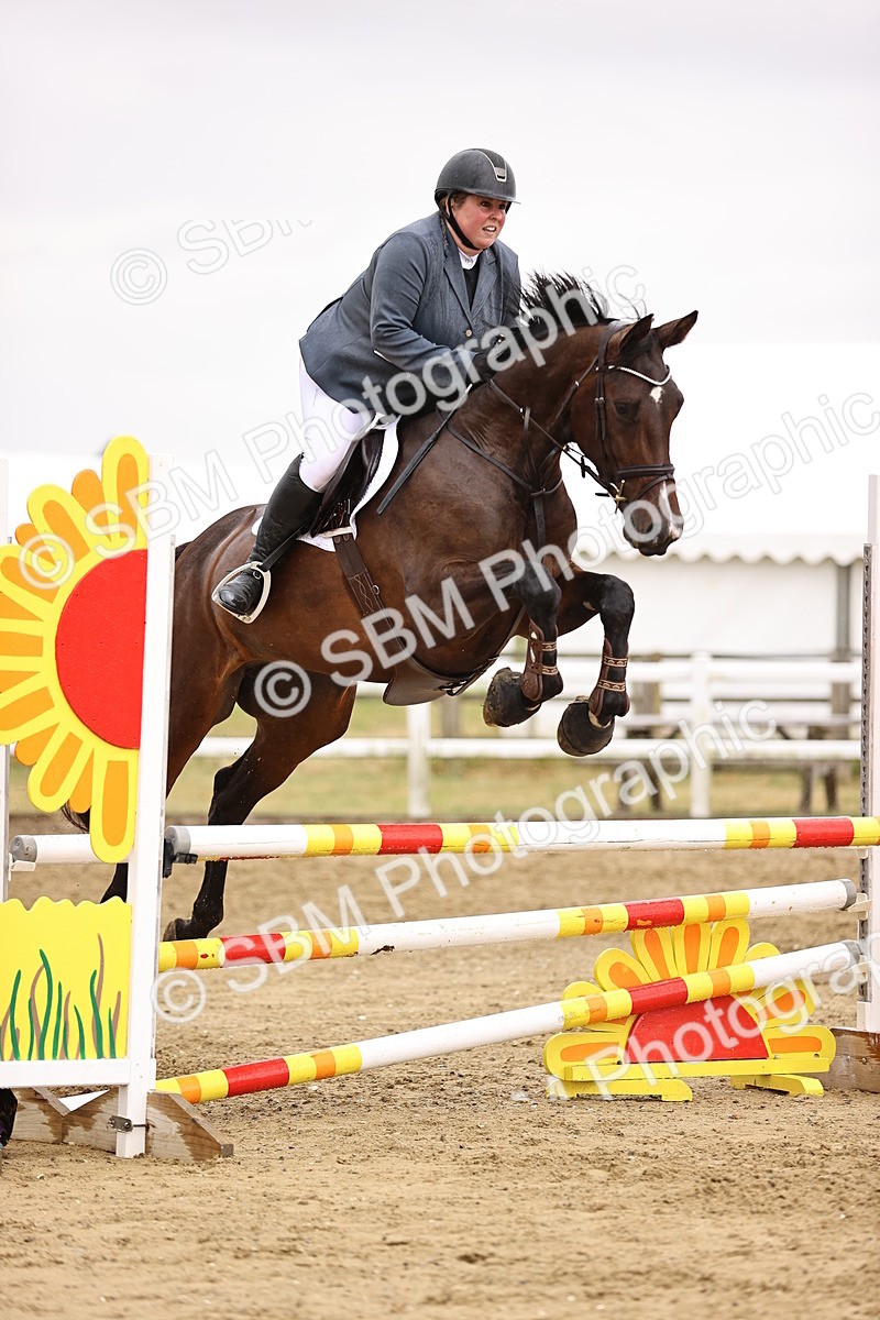 SBM_025132 - Class 9 - Senior British Novice - 90cm