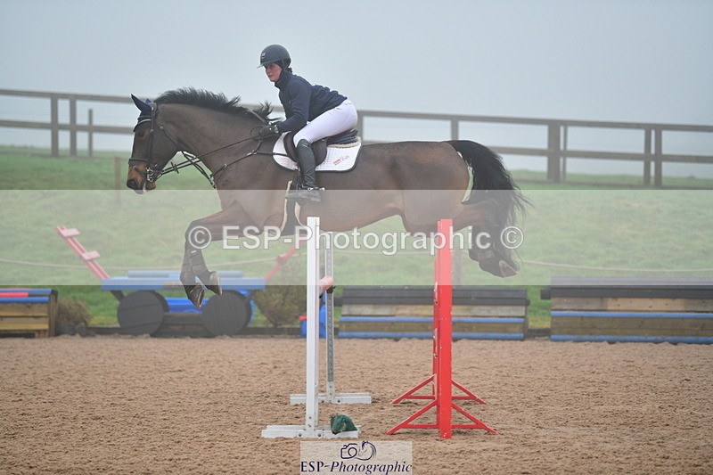 240214A-124411-00517 - Cls 4 Newcomers and 1.10m Open