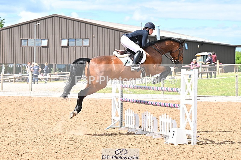 240608A-150026-02865 - Cls 5 Snr Foxhunter and 1.20m Open