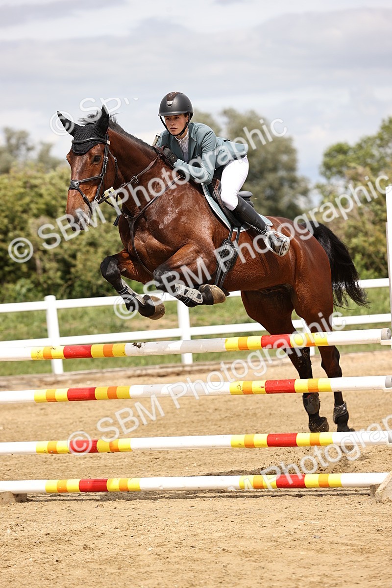 SBM_003369 - Class 11 - Senior Newcomers - 1.10m