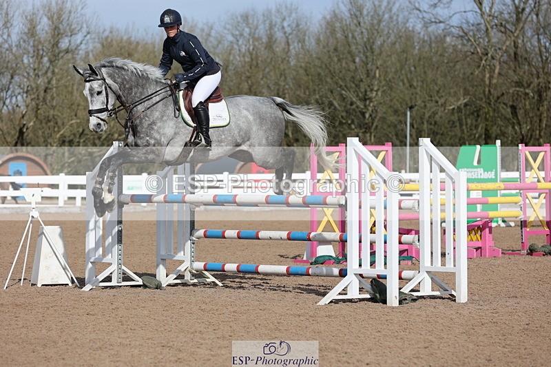 240223A-115536-00999 - Cls 4 Snr 1.05m Open