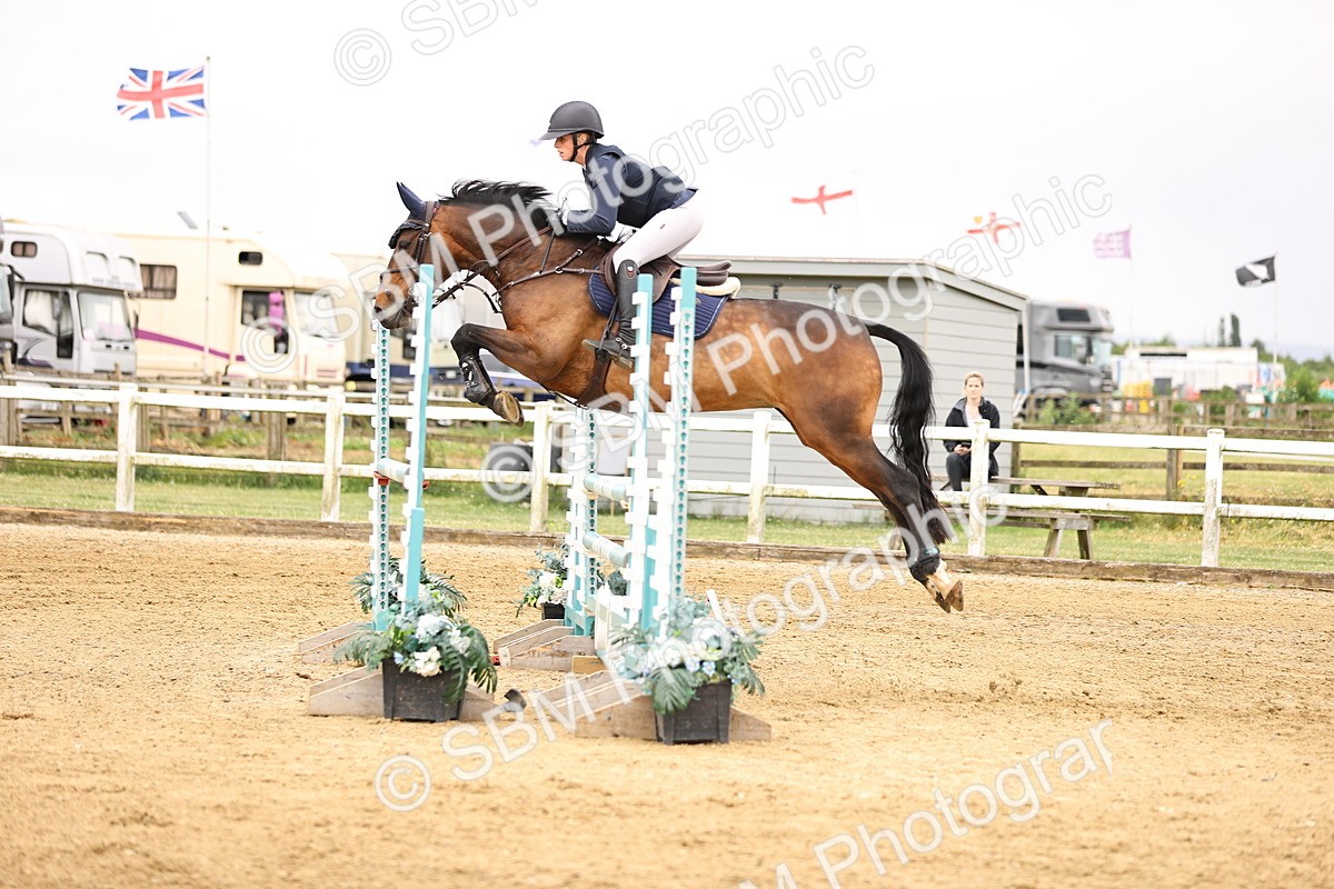SBM_003114 - Class 21 - Senior Newcomers - 1.10m