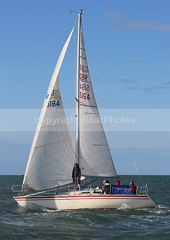 130601 GBR6154 WT7A8235 - ROUND THE ISLAND RACE - 1st June 2013