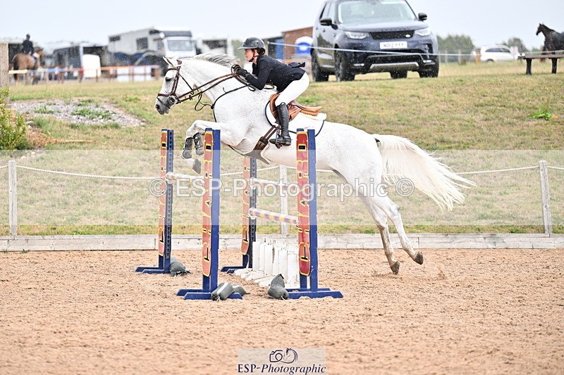 250827B-142852-00743 - Cls 6 Snr Fox 1.20m & Cls 7 1.30m