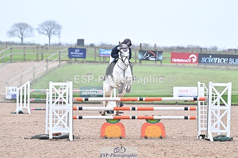 260114-135338-00492 - Cls 5 Foxhunter and 1.20m