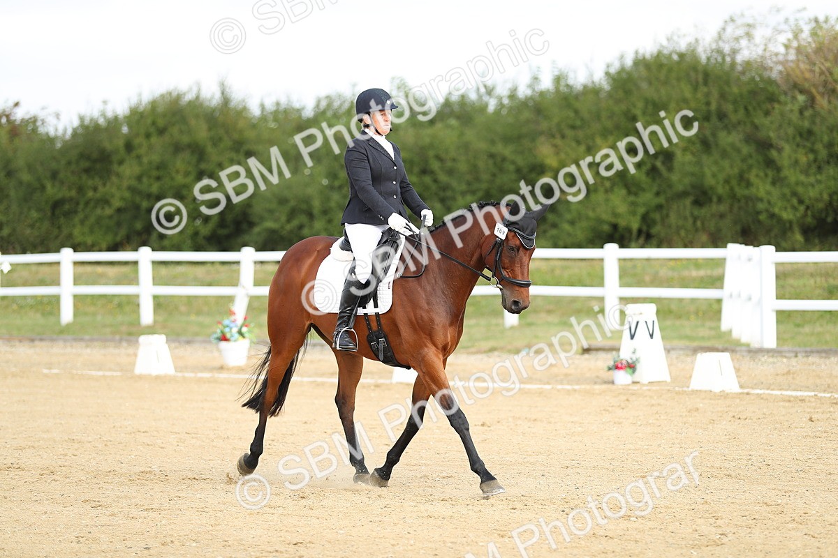 SBM_015463 - Class 14 - Novice 23 - 10.29-11.32