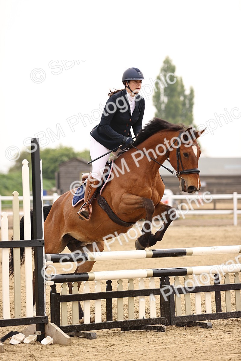  - Class 15 - Senior British novice - 90cm