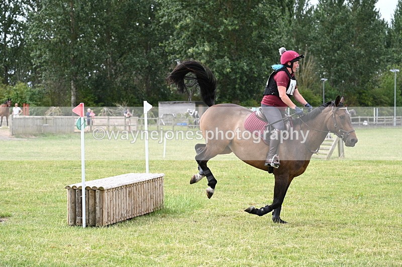 WJ7_5011 - 60cm XC Time 09:58 to 10:16