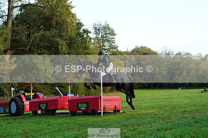 251025A-162552-21999 - H-604-Carolyn.Lodge