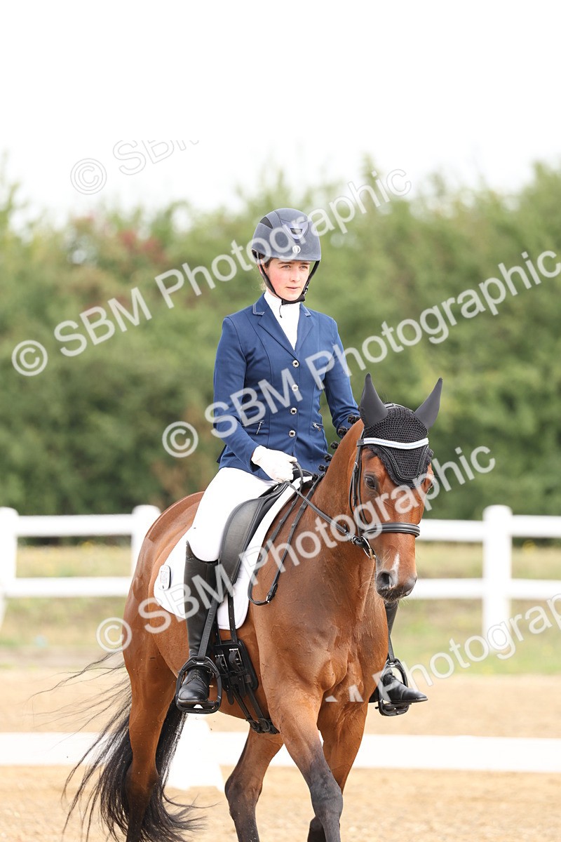 SBM_005473 - Class 6 - Novice 6 - 9.30-10.12