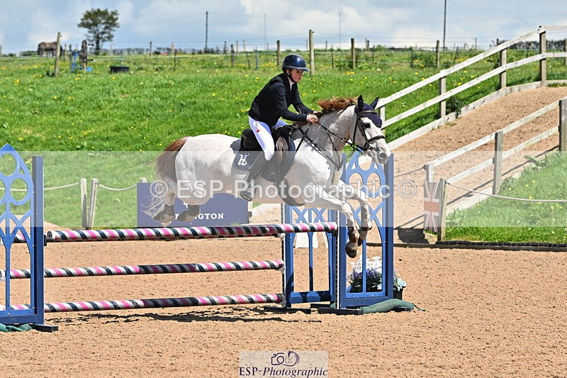 240504A-125431-01669 - Cls 4 Blue Chip Pony Newcomers & 1m Open