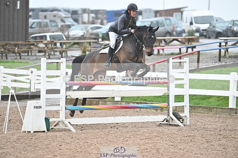 240225A-131252-05411 - Cls 21 Newcomers and 1.10m Open