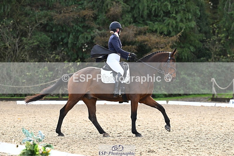 251023A-145703-05635 - B-158-Hannah.Hobhouse