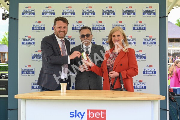 yr22052022r4-52 - Race 4: 5:05pm Sky Bet Sunday Mile