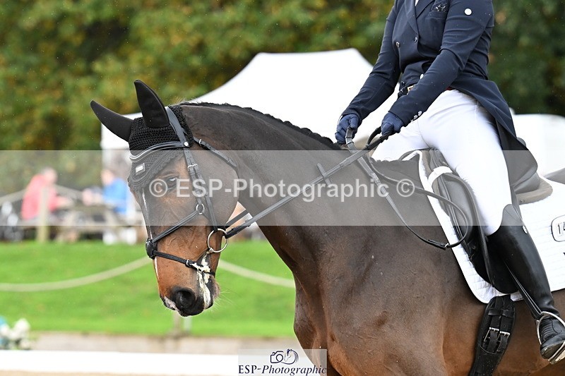 251023A-115418-02110 - B-140-Charlotte.Ward