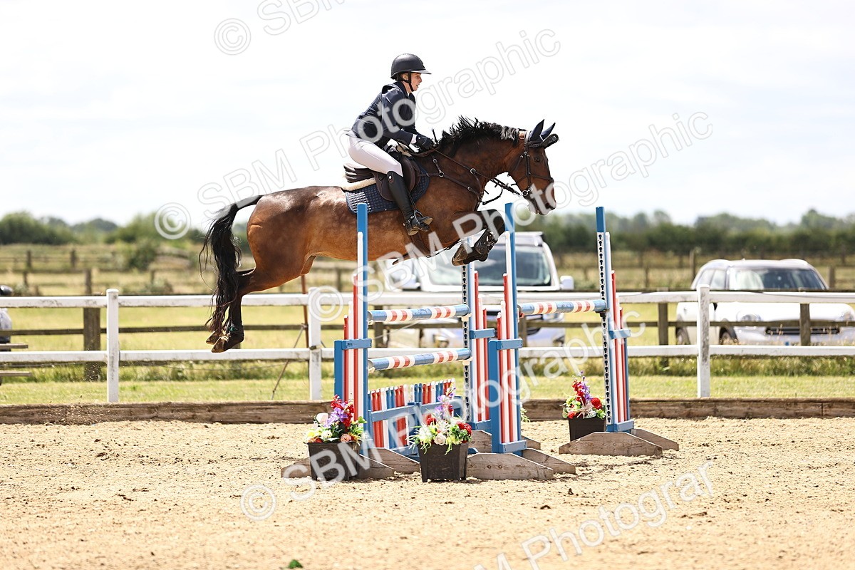 SBM_003644 - Class 22 - Senior Foxhunter 1.20m