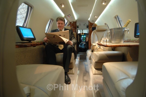 FBO Aviation photography UK France Italy Europe Professional photographer Press  PR Annual report
