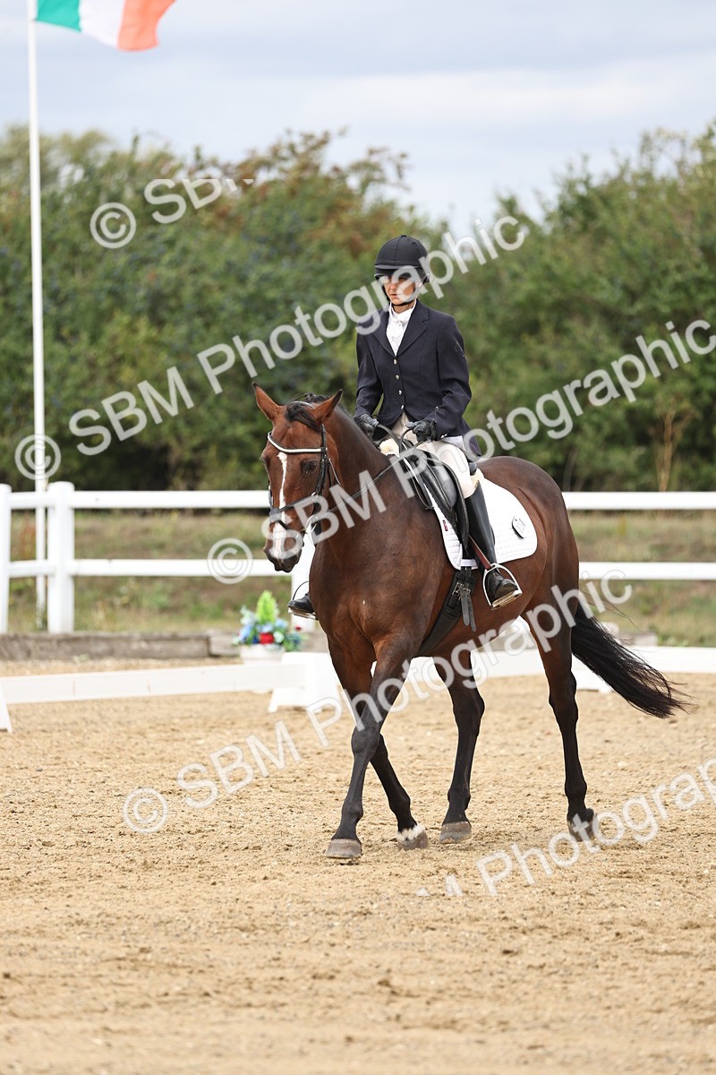 SBM_002696 - Class 7 - Novice 2 Warm Up
