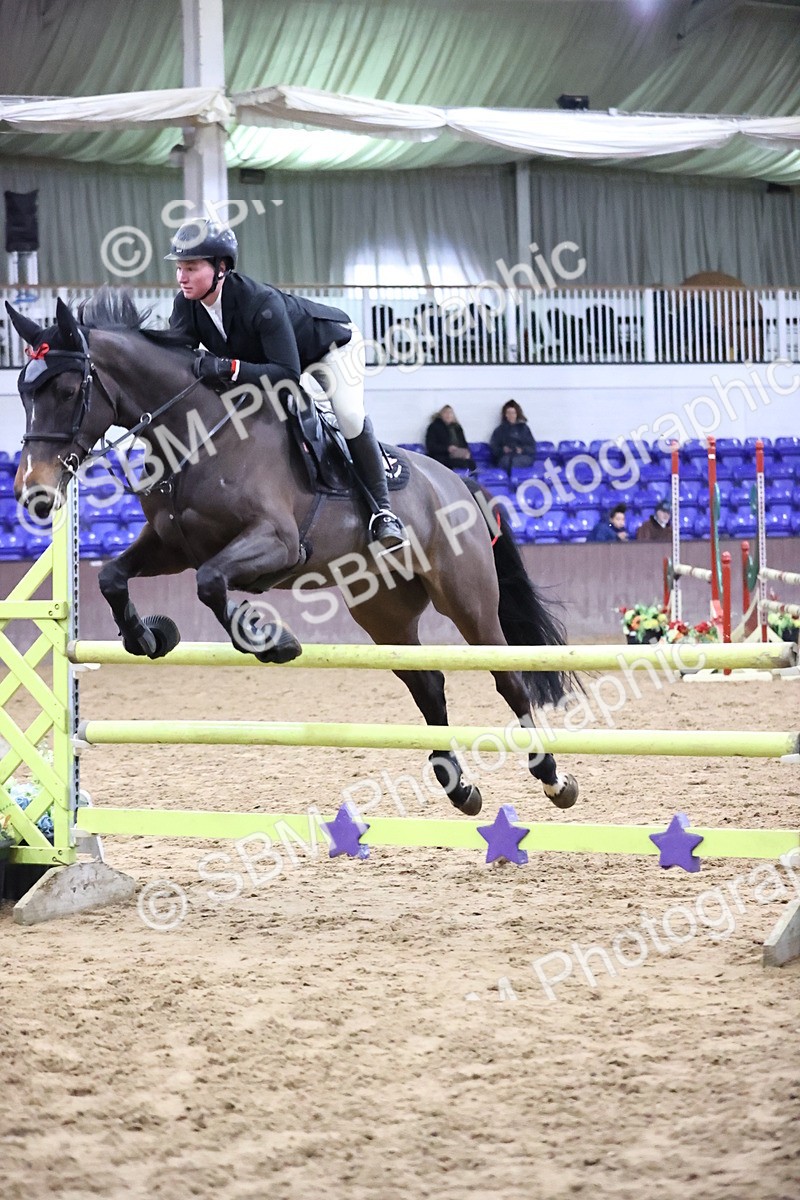 SBM_2315 - Class 8 - Nupafeed Supplements Senior Discovery/ 1m Open