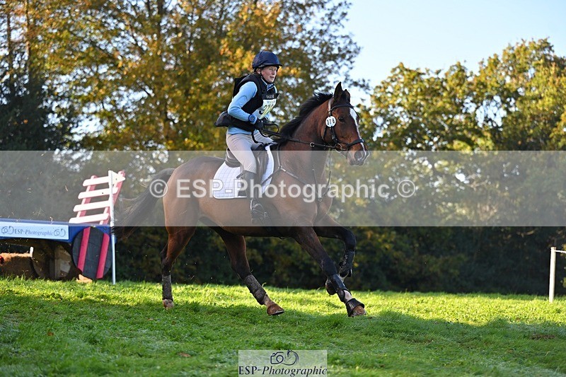 241026-112238-11937 - 378-Fern.Hordern-SHES.ALL.THAT