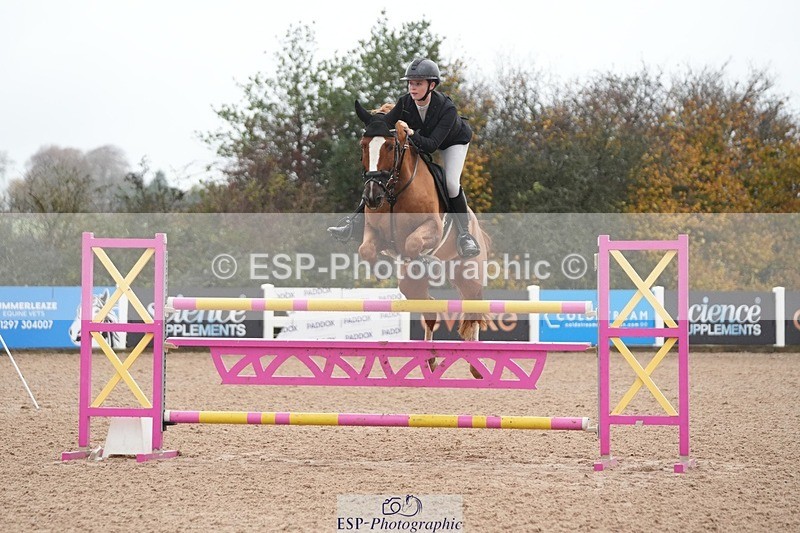 251107-134008-01211 - Cls 6 Foxhunter and 1.20m Open