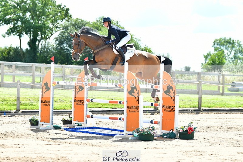 230720A-110518-02062 - Cls 5, 2 Star Medium 1.35m