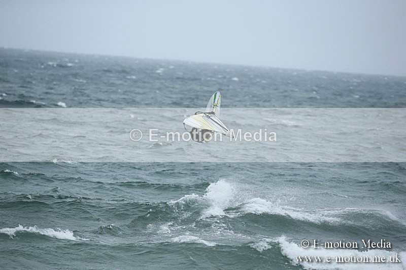 WS 150913-98 - Windsurfing