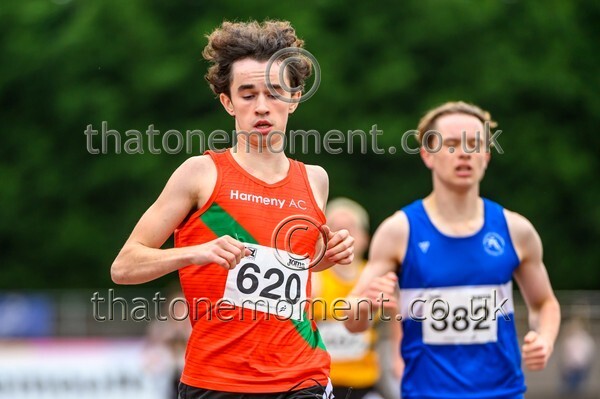 Sen25SAT-925867 - Track Male Set Two