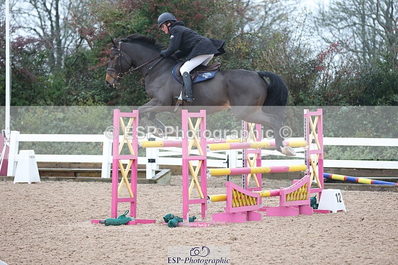 231112A-135000-04679 - Cls 20 Newcomers & 1.10m Open