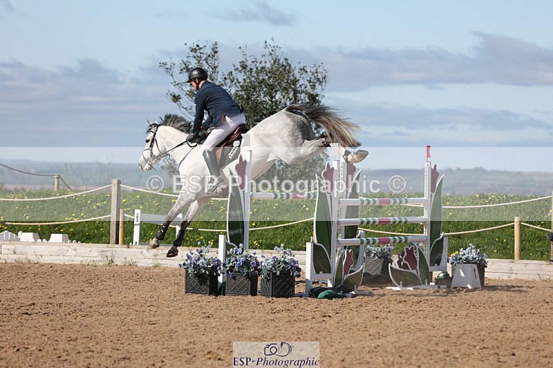 240419A-102541-06028 - Cls 2, 2 Star Small Tour 1.30m