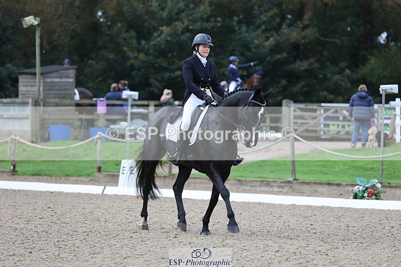 241024-093830-01122 - 128-Lottie.Turnell-TRICKLE