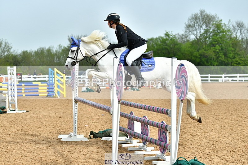 230514A-103424-02272 - Cls 22 Pony Discovery & 90cm Open