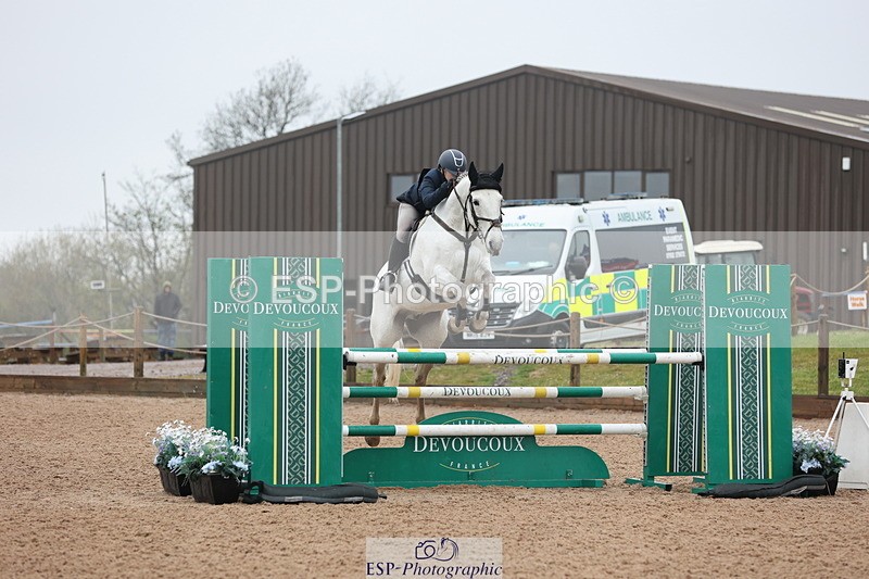 250418-152837-06150 - 319-Flora.Lickiss-MR.MONTY.DON