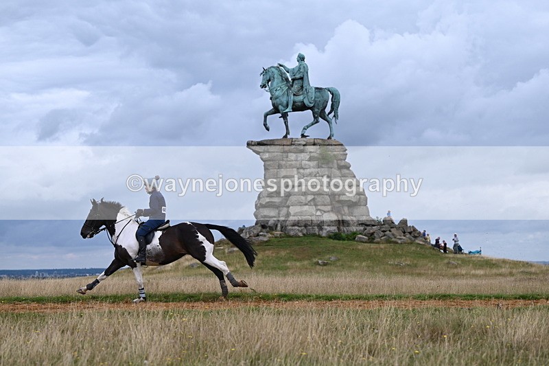 DSC_5064 - Time at Statue 11:10 to 11:42
