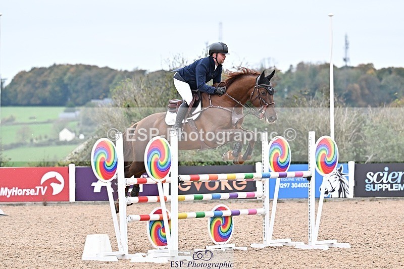 251015-150055-00818 - Cls 6 Foxhunter and 1.20m Open