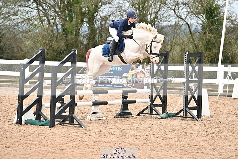 240309A-131541-01142 - Cls 8 Pony Newcomers and 1m Open