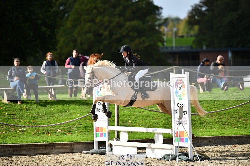 251004A-145943-01617 - Classes 8 & 9 70cm