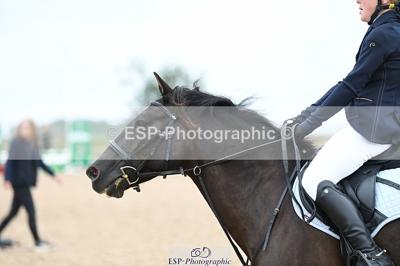 250807-110643-00469 - 90cm Round 1